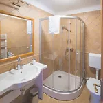 Bed & Breakfast Juhfark Fogado Es Borhaz Balatoncsicso